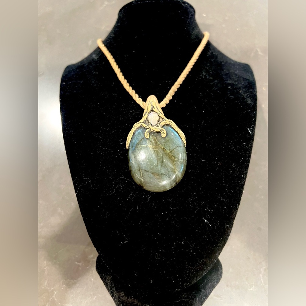Labradorite Pendant Necklace